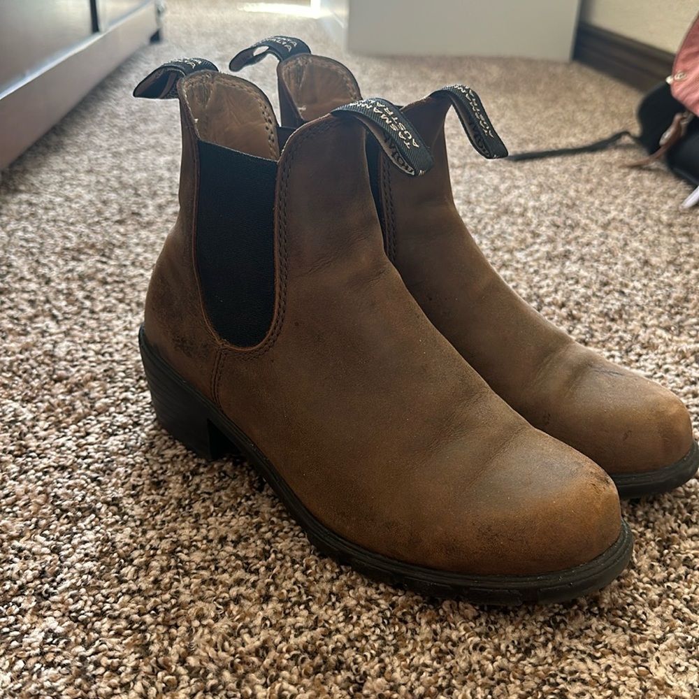 Blundstone Heeled Boots - Antique Brown